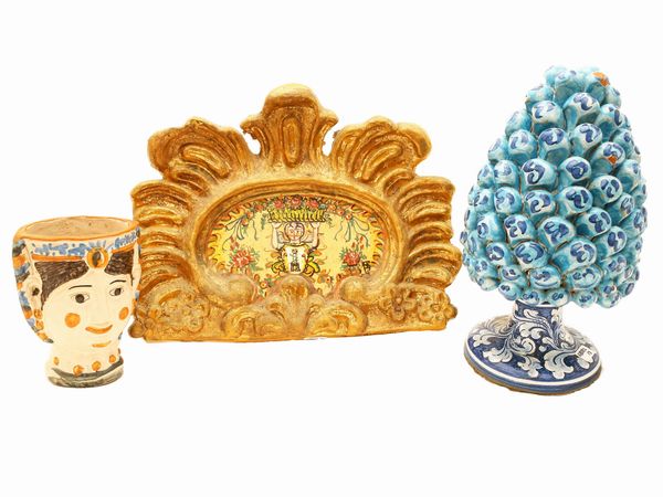 Lotto di curiosit� siciliane  - Asta L'Arte di Arredare - Associazione Nazionale - Case d'Asta italiane