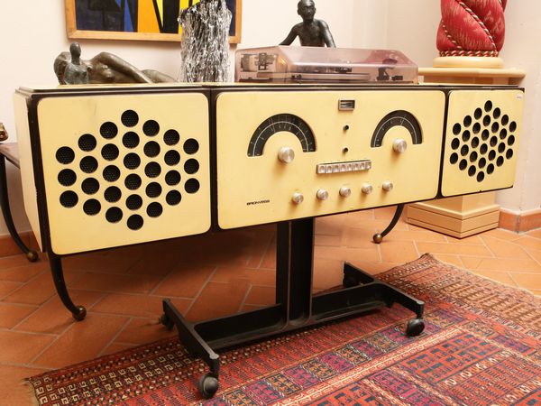 Pier Giacomo e Achille Castiglioni : Radiofonografo 226 Brionvega  - Asta L'Arte di Arredare - Associazione Nazionale - Case d'Asta italiane