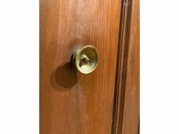 Credenza in noce  - Asta L'Arte di Arredare - Associazione Nazionale - Case d'Asta italiane