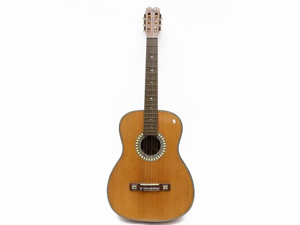 Chitarra catanese  - Asta L'Arte di Arredare - Associazione Nazionale - Case d'Asta italiane