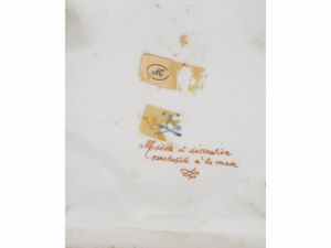 Grande vaso mediceo in porcellana policroma, Sevres  - Asta L'Arte di Arredare - Associazione Nazionale - Case d'Asta italiane