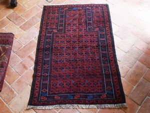 Tre tappeti caucasici di vecchia manifattura  - Asta L'Arte di Arredare - Associazione Nazionale - Case d'Asta italiane