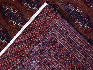 Tre tappeti caucasici di vecchia manifattura  - Asta L'Arte di Arredare - Associazione Nazionale - Case d'Asta italiane