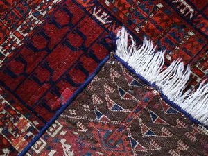 Tre tappeti caucasici di vecchia manifattura  - Asta L'Arte di Arredare - Associazione Nazionale - Case d'Asta italiane