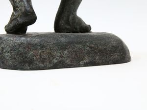 Emilio Ambron : Danzatore balinese  - Asta L'Arte di Arredare - Associazione Nazionale - Case d'Asta italiane