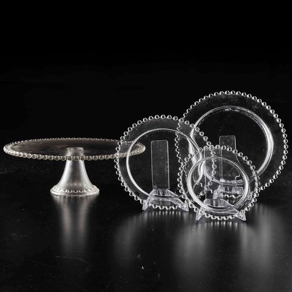 Quarantadue piatti e un'alzatina Andlau   <BR>Francia, Manifattura Lalique, XX secolo  - Asta Arredo per la Tavola | Cambi Time  - Associazione Nazionale - Case d'Asta italiane