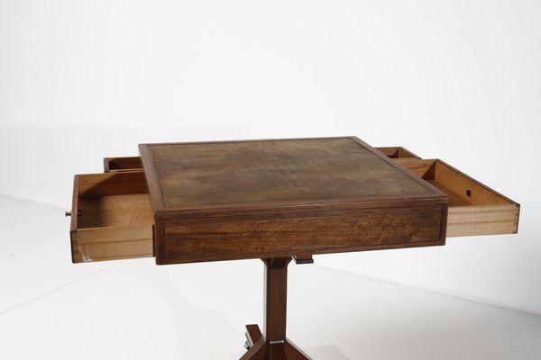 FRATTINI GIANFRANCO (1926 - 2004) : Tavolo da gioco per Bernini  - Asta Asta 370 | DESIGN E ARTI DECORATIVE DEL NOVECENTO Virtuale - Associazione Nazionale - Case d'Asta italiane