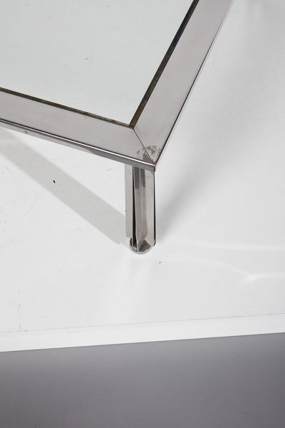 MANIFATTURA ITALIANA : Tavolino da salotto  - Asta Asta 370 | DESIGN E ARTI DECORATIVE DEL NOVECENTO Virtuale - Associazione Nazionale - Case d'Asta italiane