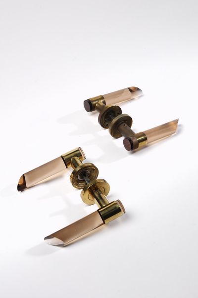 MANIFATTURA ITALIANA : Coppia di maniglie  - Asta Asta 370 | DESIGN E ARTI DECORATIVE DEL NOVECENTO Virtuale - Associazione Nazionale - Case d'Asta italiane