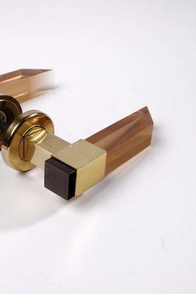 MANIFATTURA ITALIANA : Coppia di maniglie  - Asta Asta 370 | DESIGN E ARTI DECORATIVE DEL NOVECENTO Virtuale - Associazione Nazionale - Case d'Asta italiane