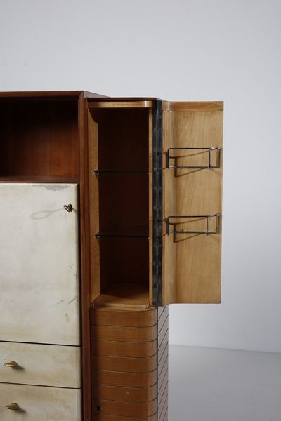 BORSANI OSVALDO (1911 - 1985) : nello stile di. Mobile da soggiorno  - Asta Asta 370 | DESIGN E ARTI DECORATIVE DEL NOVECENTO Virtuale - Associazione Nazionale - Case d'Asta italiane