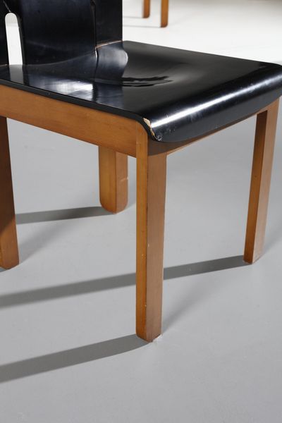 SCARPA AFRA (1937 -2011) & TOBIA (n. 1935) : attribuito. Sei sedie  - Asta Asta 370 | DESIGN E ARTI DECORATIVE DEL NOVECENTO Virtuale - Associazione Nazionale - Case d'Asta italiane