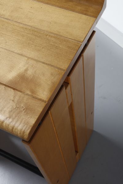 SCARPA CARLO (1906 - 1978) : attribuito. Tre sgabelli  - Asta Asta 370 | DESIGN E ARTI DECORATIVE DEL NOVECENTO Virtuale - Associazione Nazionale - Case d'Asta italiane