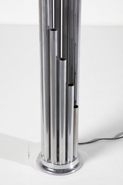 MANIFATTURA ITALIANA : Lampada da terra  - Asta Asta 370 | DESIGN E ARTI DECORATIVE DEL NOVECENTO Virtuale - Associazione Nazionale - Case d'Asta italiane