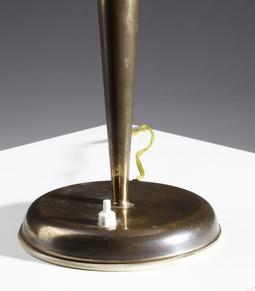 MANIFATTURA ITALIANA : Lampada da tavolo  - Asta Asta 370 | DESIGN E ARTI DECORATIVE DEL NOVECENTO Virtuale - Associazione Nazionale - Case d'Asta italiane