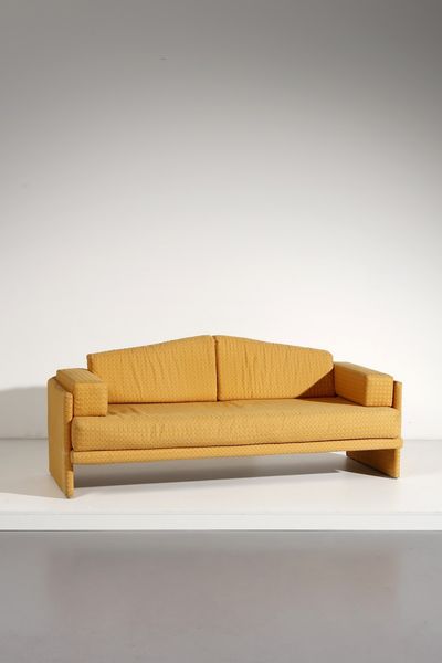 MANIFATTURA ITALIANA : Divano  - Asta Asta 370 | DESIGN E ARTI DECORATIVE DEL NOVECENTO Virtuale - Associazione Nazionale - Case d'Asta italiane