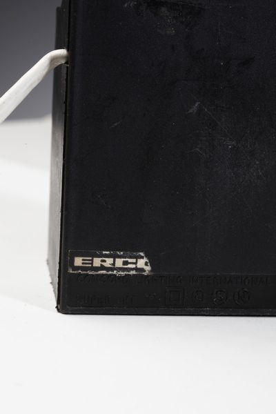 ERCO : Coppia di lampade da tavolo  - Asta Asta 370 | DESIGN E ARTI DECORATIVE DEL NOVECENTO Virtuale - Associazione Nazionale - Case d'Asta italiane