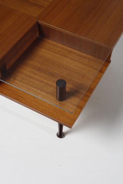 MANIFATTURA ITALIANA : Tavolino da salotto  - Asta Asta 370 | DESIGN E ARTI DECORATIVE DEL NOVECENTO Virtuale - Associazione Nazionale - Case d'Asta italiane