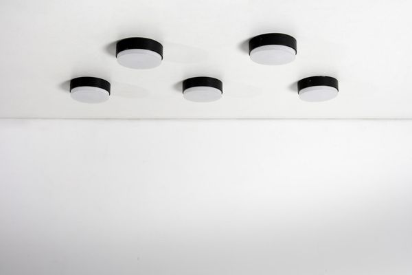 MANIFATTURA ITALIANA : Cinque appliques  - Asta Asta 370 | DESIGN E ARTI DECORATIVE DEL NOVECENTO Virtuale - Associazione Nazionale - Case d'Asta italiane