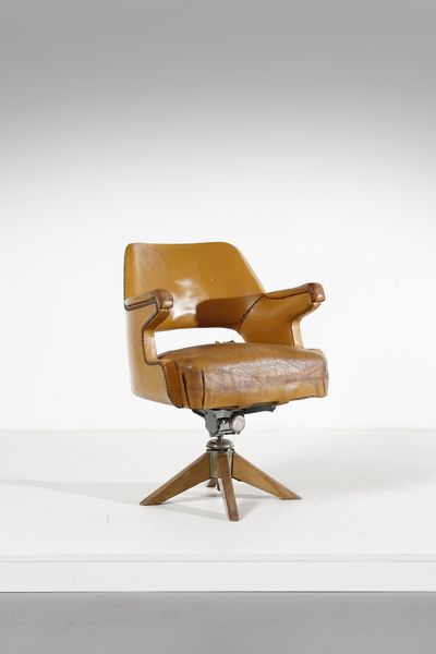MANIFATTURA ITALIANA : Sedia girevole da ufficio  - Asta Asta 370 | DESIGN E ARTI DECORATIVE DEL NOVECENTO Virtuale - Associazione Nazionale - Case d'Asta italiane