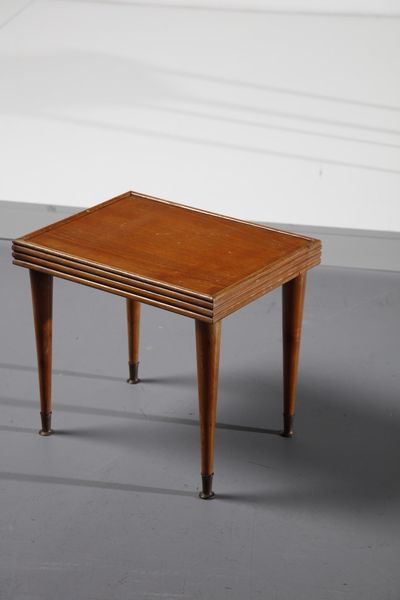 MANIFATTURA ITALIANA : Coppia di tavolini  - Asta Asta 370 | DESIGN E ARTI DECORATIVE DEL NOVECENTO Virtuale - Associazione Nazionale - Case d'Asta italiane