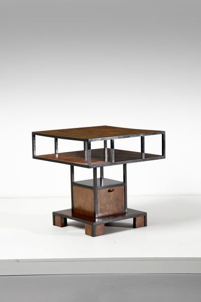MANIFATTURA ITALIANA : Tavolino da centro con libreria  - Asta Asta 370 | DESIGN E ARTI DECORATIVE DEL NOVECENTO Virtuale - Associazione Nazionale - Case d'Asta italiane