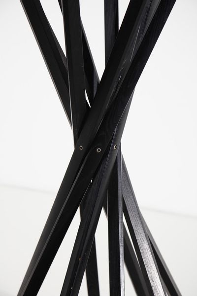 DE PAS , D'URBINO e LOMAZZI : Appendiabiti Sciangai per Zanotta  - Asta Asta 370 | DESIGN E ARTI DECORATIVE DEL NOVECENTO Virtuale - Associazione Nazionale - Case d'Asta italiane