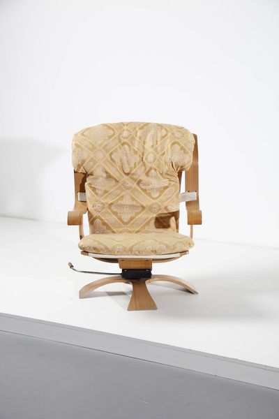 MANIFATTURA ITALIANA : Poltrona girevole  - Asta Asta 370 | DESIGN E ARTI DECORATIVE DEL NOVECENTO Virtuale - Associazione Nazionale - Case d'Asta italiane