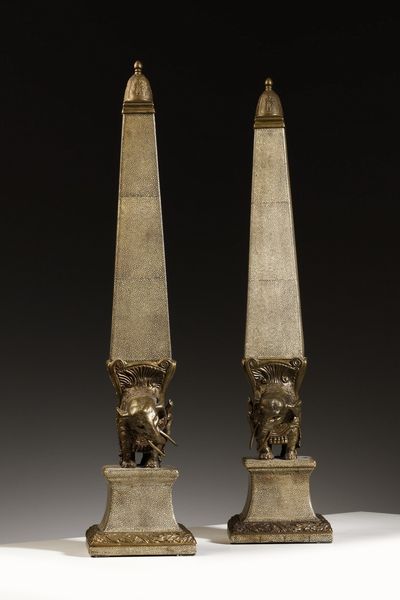 MANIFATTURA ITALIANA : Coppia di obelischi  - Asta Asta 370 | DESIGN E ARTI DECORATIVE DEL NOVECENTO Virtuale - Associazione Nazionale - Case d'Asta italiane