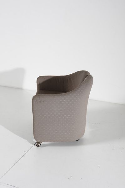 OSVALDO BORSANI (1911-1985) & EUGENIO GERLI (n. 1923) : Coppia di poltroncine PS142 con poggiapiedi per Tecno  - Asta Asta 370 | DESIGN E ARTI DECORATIVE DEL NOVECENTO Virtuale - Associazione Nazionale - Case d'Asta italiane