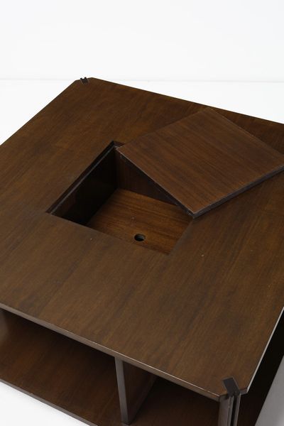 MANIFATTURA ITALIANA : Tavolino da salotto  - Asta Asta 370 | DESIGN E ARTI DECORATIVE DEL NOVECENTO Virtuale - Associazione Nazionale - Case d'Asta italiane