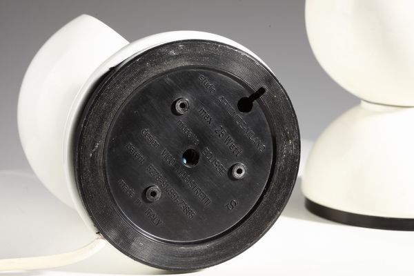 MAGISTRETTI VICO (1920 - 2006) : Coppia di lampade da tavolo Eclisse per Artemide  - Asta Asta 370 | DESIGN E ARTI DECORATIVE DEL NOVECENTO Virtuale - Associazione Nazionale - Case d'Asta italiane
