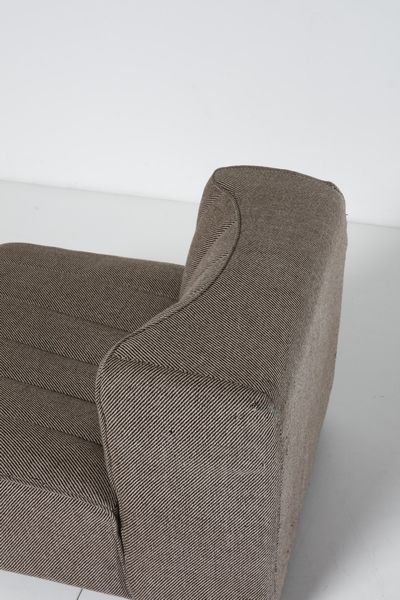 AGNOLI TITO (1931 - 2012) : Tre poltrone 900 per Arflex  - Asta Asta 370 | DESIGN E ARTI DECORATIVE DEL NOVECENTO Virtuale - Associazione Nazionale - Case d'Asta italiane