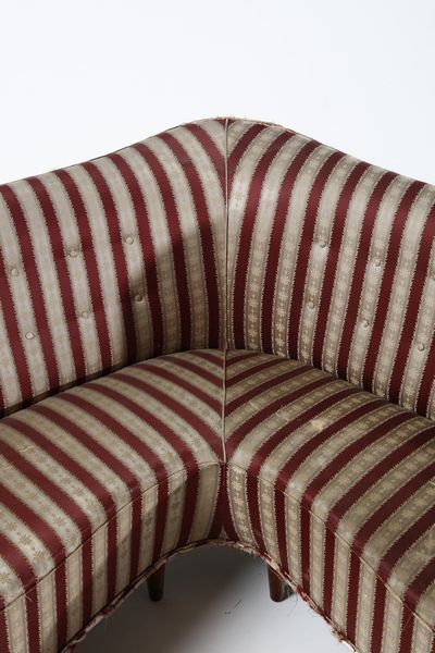 ISA BERGAMO : Divano  - Asta Asta 370 | DESIGN E ARTI DECORATIVE DEL NOVECENTO Virtuale - Associazione Nazionale - Case d'Asta italiane