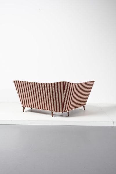 ISA BERGAMO : Divano  - Asta Asta 370 | DESIGN E ARTI DECORATIVE DEL NOVECENTO Virtuale - Associazione Nazionale - Case d'Asta italiane