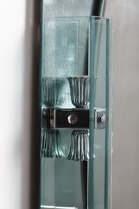 VECA : Specchio con coppia di appliques  - Asta Asta 370 | DESIGN E ARTI DECORATIVE DEL NOVECENTO Virtuale - Associazione Nazionale - Case d'Asta italiane