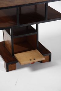 MANIFATTURA ITALIANA : Tavolino da centro con libreria  - Asta Asta 370 | DESIGN E ARTI DECORATIVE DEL NOVECENTO Virtuale - Associazione Nazionale - Case d'Asta italiane