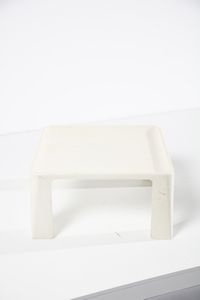 BELLINI MARIO (n. 1935) : Tavolino da salotto Amanta per B&B  - Asta Asta 370 | DESIGN E ARTI DECORATIVE DEL NOVECENTO Virtuale - Associazione Nazionale - Case d'Asta italiane