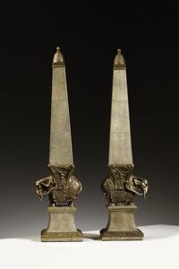 MANIFATTURA ITALIANA : Coppia di obelischi  - Asta Asta 370 | DESIGN E ARTI DECORATIVE DEL NOVECENTO Virtuale - Associazione Nazionale - Case d'Asta italiane
