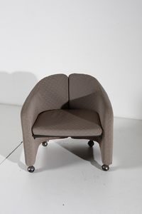 OSVALDO BORSANI (1911-1985) & EUGENIO GERLI (n. 1923) : Coppia di poltroncine PS142 con poggiapiedi per Tecno  - Asta Asta 370 | DESIGN E ARTI DECORATIVE DEL NOVECENTO Virtuale - Associazione Nazionale - Case d'Asta italiane