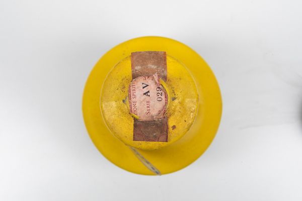 Queen Elisabeth, London Dry Gin  - Asta Summer Wine | Cambi Time - Associazione Nazionale - Case d'Asta italiane