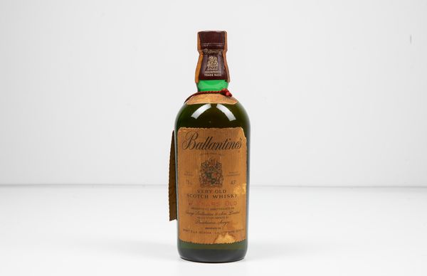 Ballantine's, Very Old Scotch Whisky 17 years old  - Asta Summer Wine | Cambi Time - Associazione Nazionale - Case d'Asta italiane