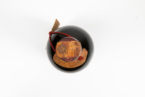 Ballantine's, Very Old Scotch Whisky 17 years old  - Asta Summer Wine | Cambi Time - Associazione Nazionale - Case d'Asta italiane