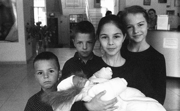 Anna Golubovskaja : Le scale e le cantine 55 giorno dellinvasione  - Asta Qui Odessa. - Associazione Nazionale - Case d'Asta italiane