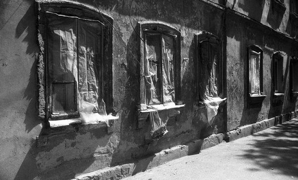 Anna Golubovskaja : La parola fine 100 giorno dellinvasione  - Asta Qui Odessa. - Associazione Nazionale - Case d'Asta italiane