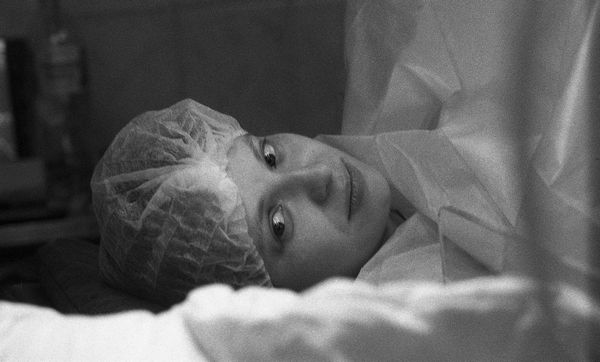 Anna Golubovskaja : La fabbrica della vita 55 giorno dellinvasione  - Asta Qui Odessa. - Associazione Nazionale - Case d'Asta italiane