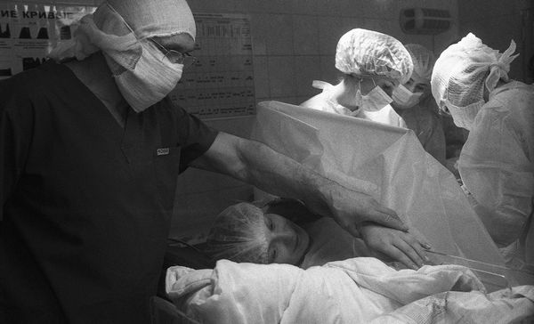 Anna Golubovskaja : La fabbrica della vita 55 giorno dellinvasione  - Asta Qui Odessa. - Associazione Nazionale - Case d'Asta italiane