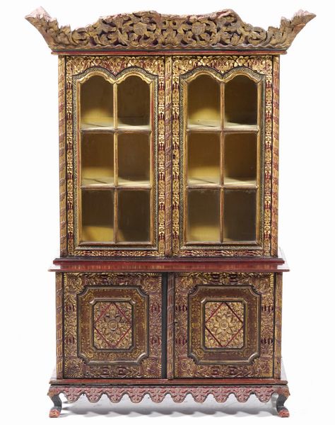 Mobile vetrina in legno intaqliato e laccato. Cina XX secolo  - Asta Antiquariato Luglio | Cambi Time - Associazione Nazionale - Case d'Asta italiane