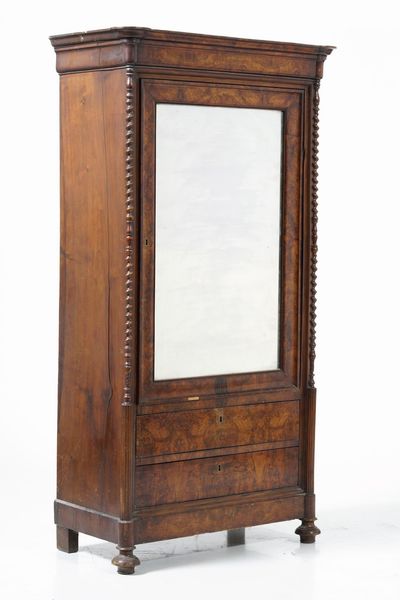 Armadio lastronato ad unanta a specchio. XIX secolo  - Asta Antiquariato Luglio | Cambi Time - Associazione Nazionale - Case d'Asta italiane