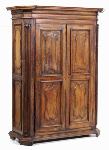 Armadio a due ante pannellate. XIX secolo  - Asta Antiquariato Luglio | Cambi Time - Associazione Nazionale - Case d'Asta italiane